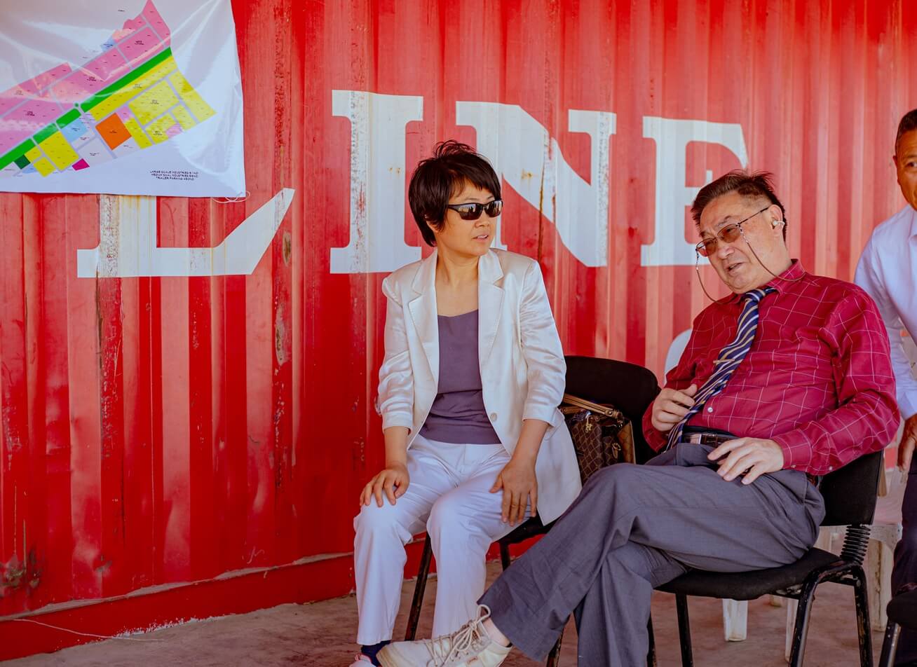 SILVER INTERNATIONAL (12)